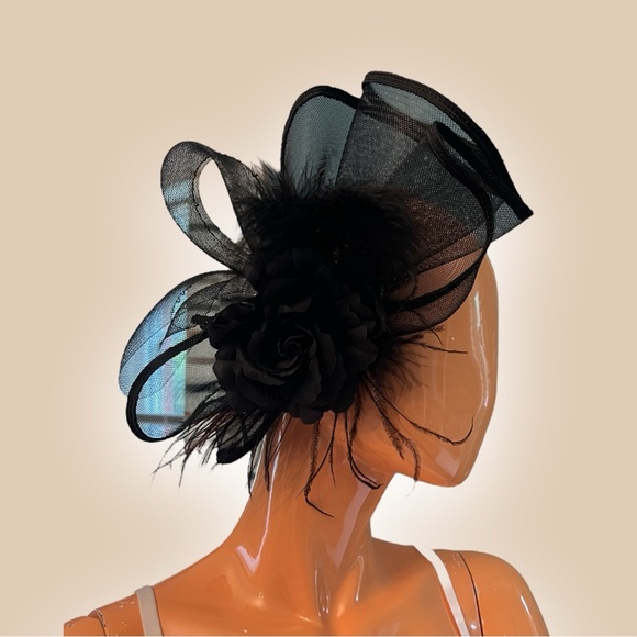 Vintage Accessories - Tulle Fascinator with Feathers and Floral Detail